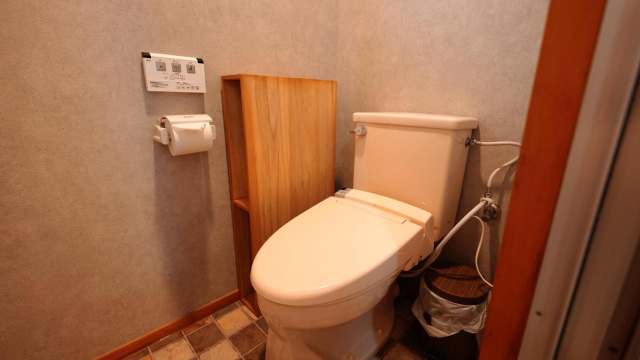 琉球モダン宿りゅうだん Naha Buitenkant foto